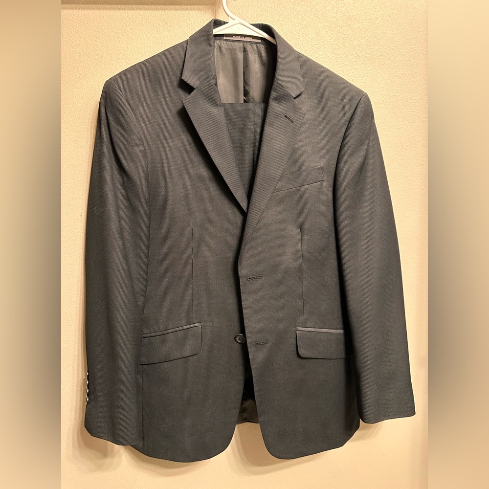 Mens Kenneth Cole Suit